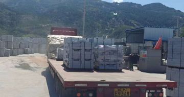 盐城 芝麻白仿形路沿石，直形路沿石