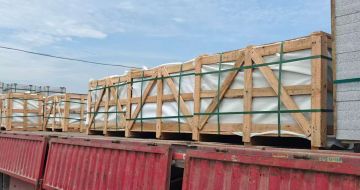 盐城 芝麻白花岗岩地铺石出口专车-泰国游