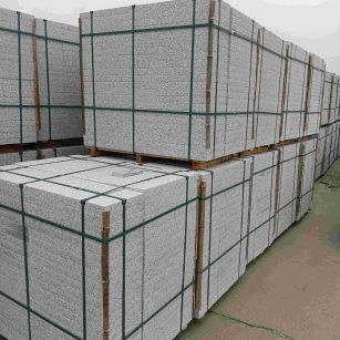 盐城 白麻花岗岩石材荔枝面地铺石（300*600*50）