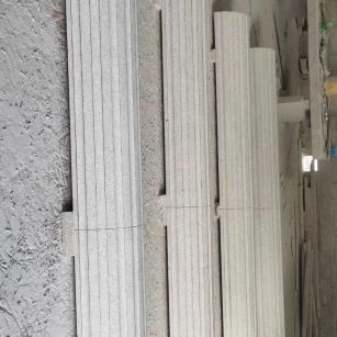 盐城 花岗岩厂家带你看白麻花岗岩门楼大柱柱皮