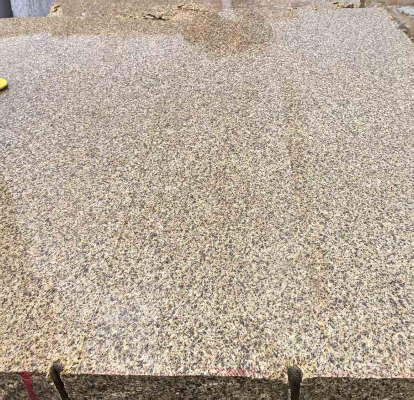 盐城 黄金麻花岗岩石材方料