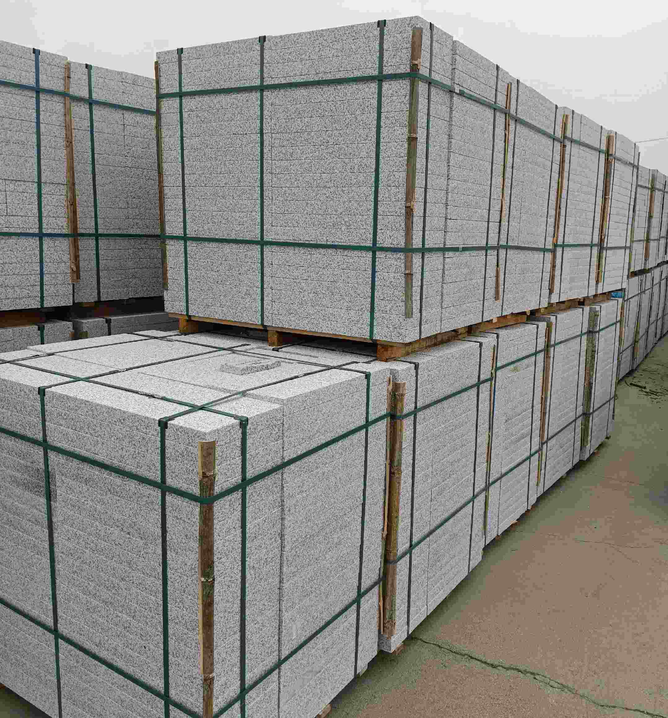 盐城 白麻花岗岩石材荔枝面地铺石（300*600*50）