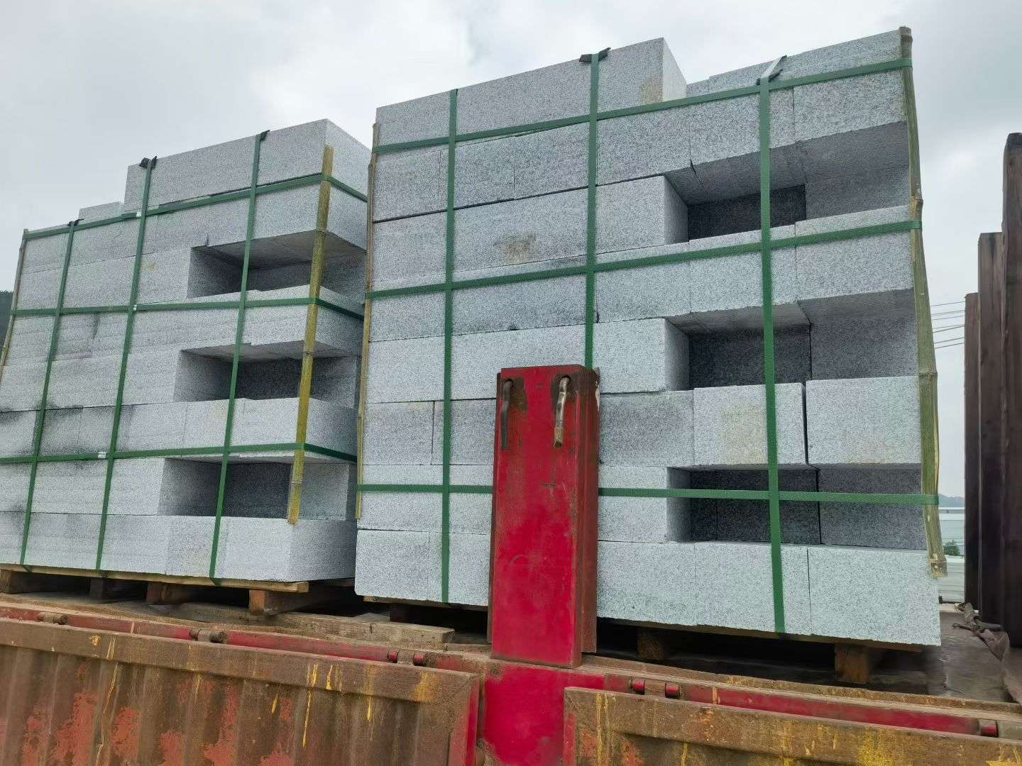 盐城 芝麻白花岗岩路沿石，平石，路侧石，马路牙子，路缘石，立缘石，平缘石等