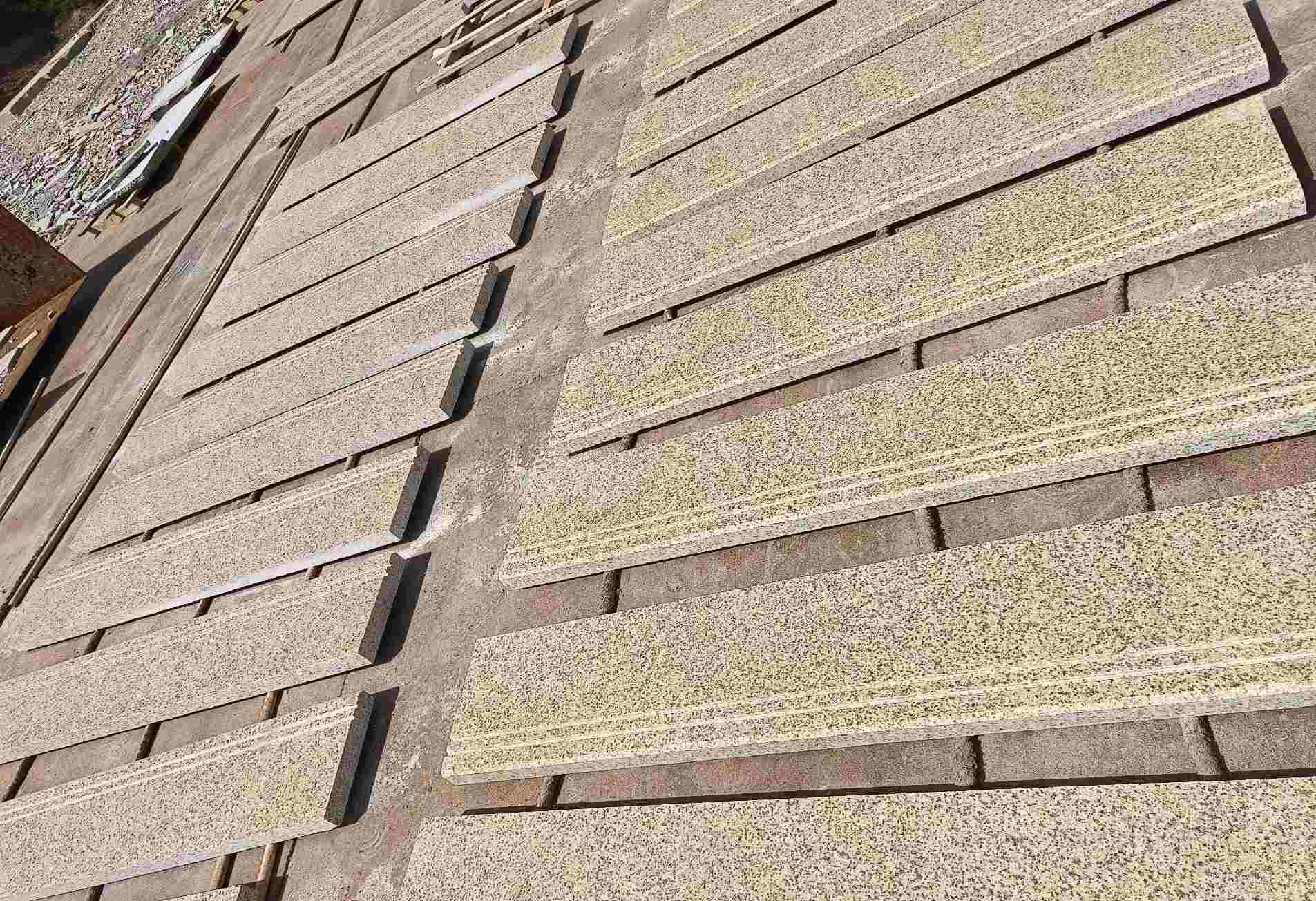 盐城 黄金麻花岗岩光面楼梯踏步