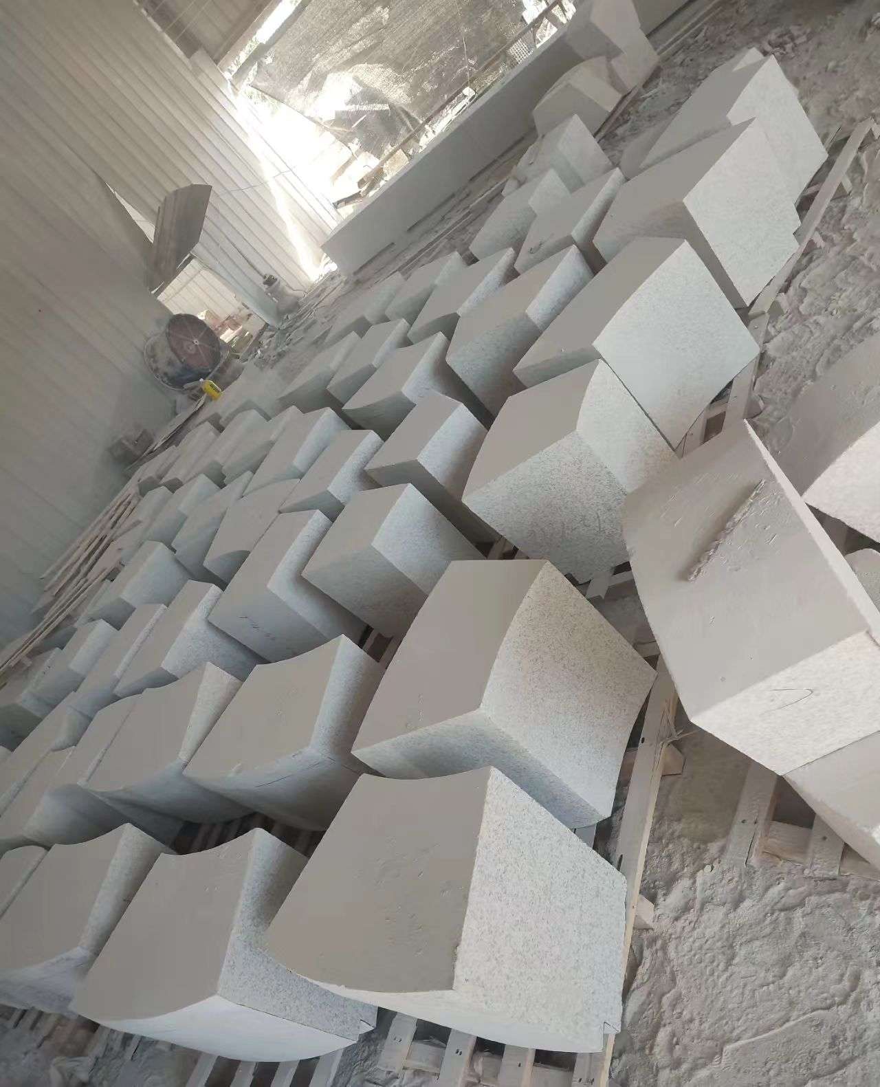 盐城 白麻花岗岩异形坐凳