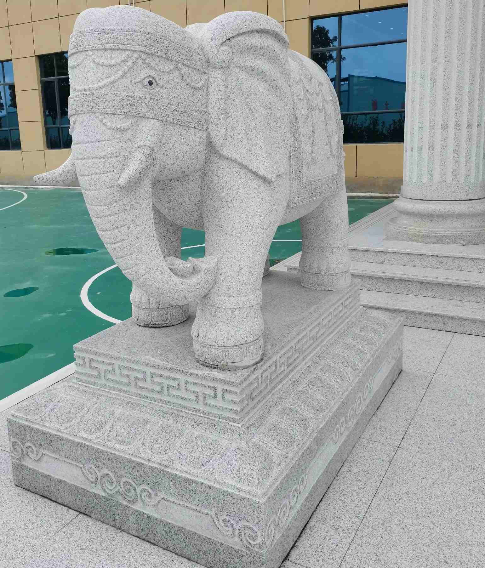 盐城 白麻花岗岩动物异形石雕-大象