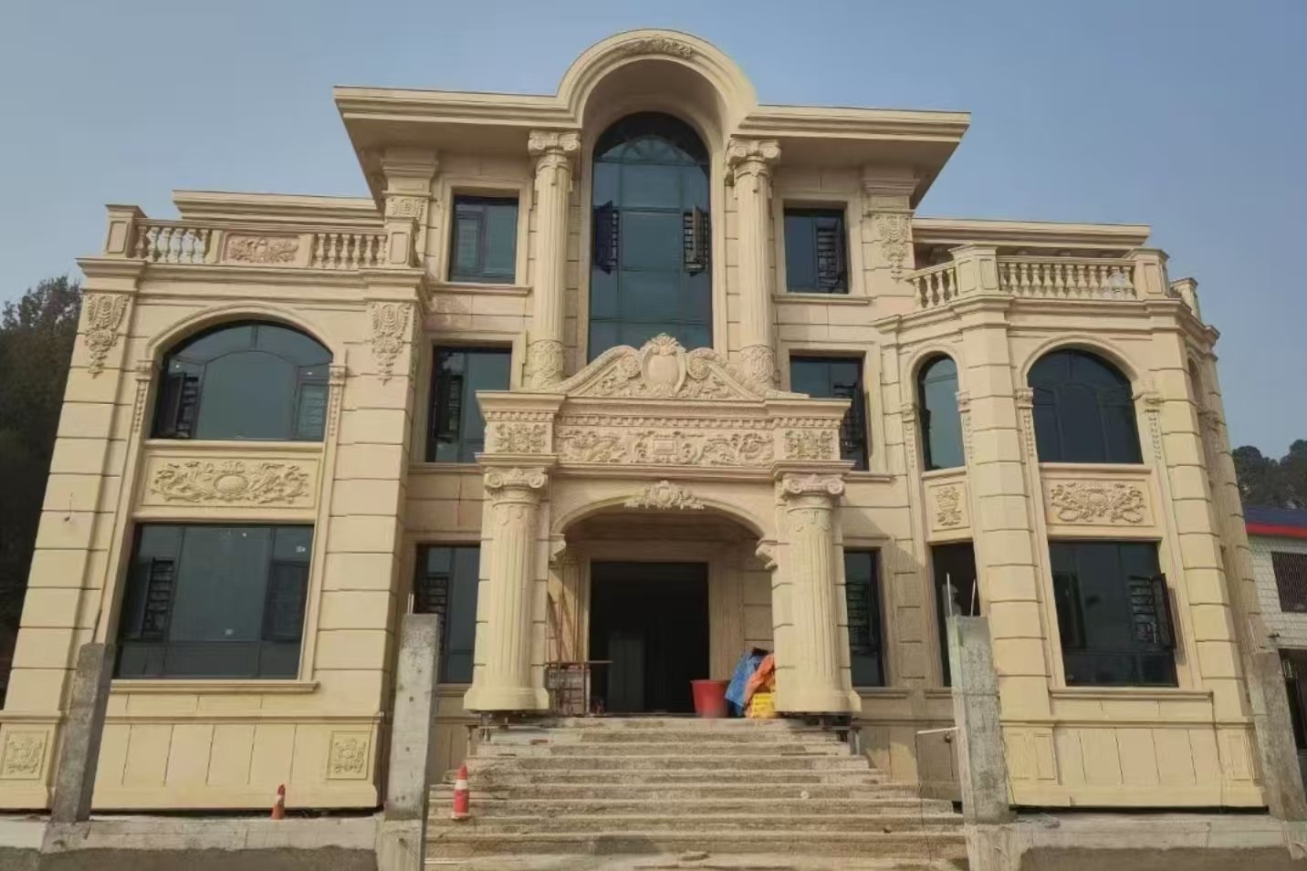 盐城 黄金麻花岗岩别墅外墙干挂